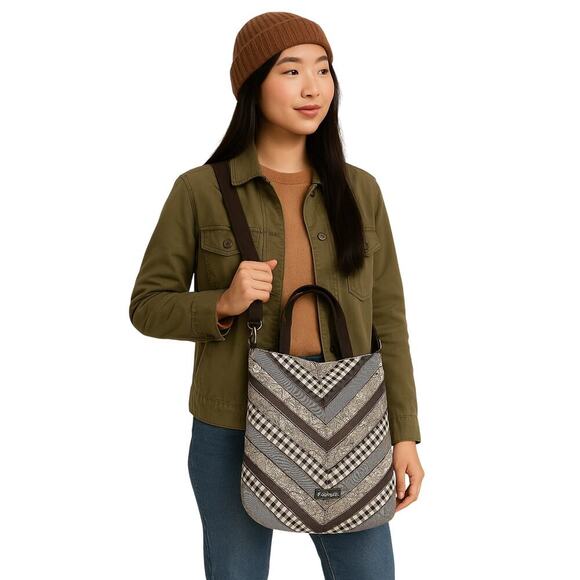 Sakroots Black & White Convertible Crossbody Tote Bag - Picture 1 of 9